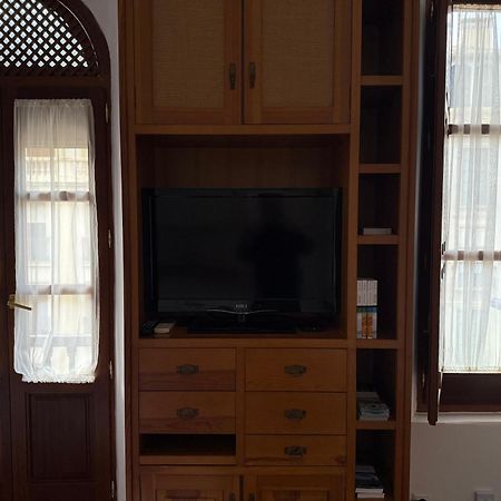 Cozy Studio 6 Min To Alhambra-2 Min To Cathedral Walking Granada Exterior photo